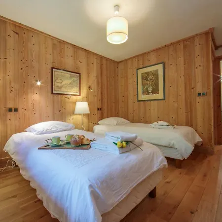 Sainte-foy-l'argentiere Chalet Sleeps 8 *