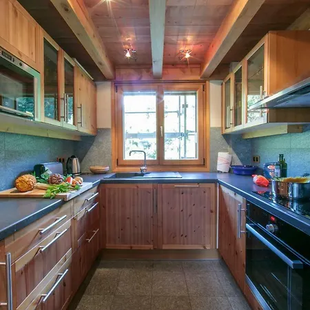 Sainte-foy-l'argentiere Chalet Sleeps 8 Chalet